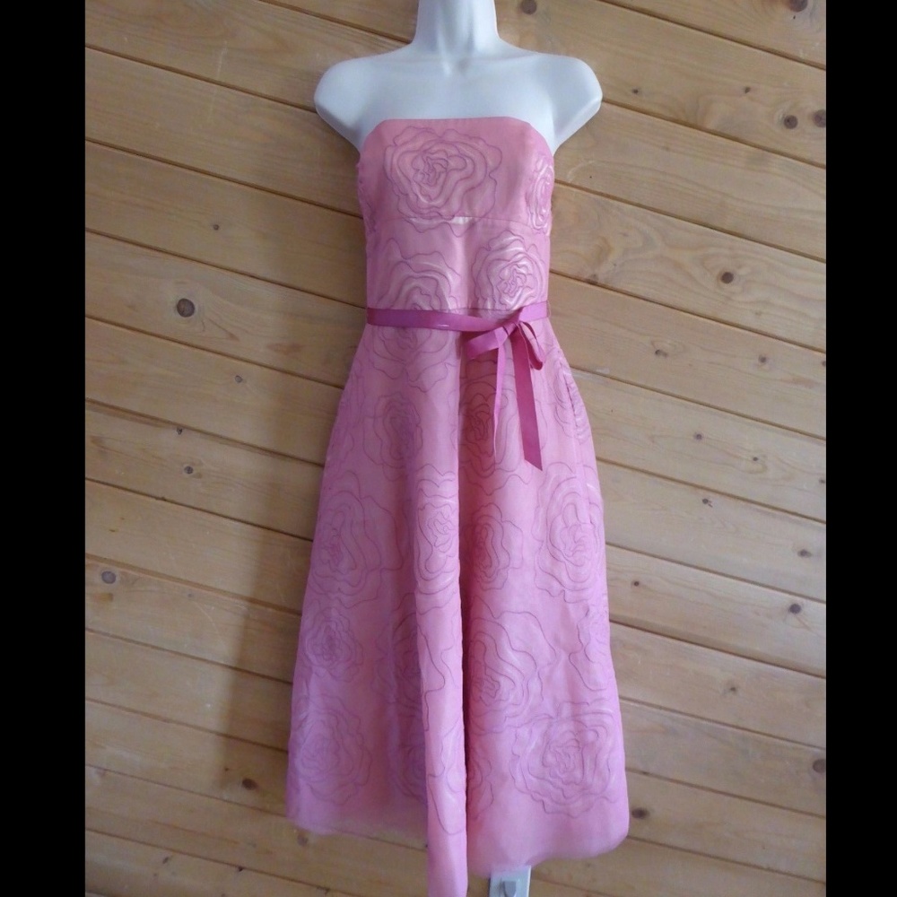 BCBG MAX AZRIA Below Knee Cut Out Dress 8 Pink NWT
